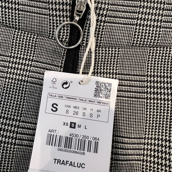 Zara - Floral print mini skirt - Picture 11 of 11